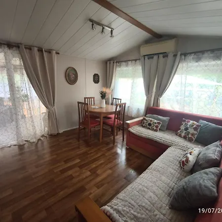 Oasis Louisitanienne Apartmán Hyères