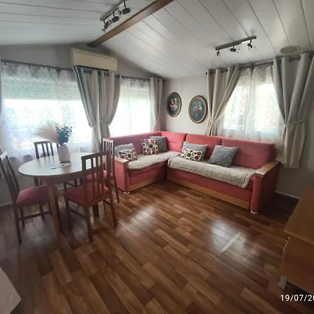 Oasis Louisitanienne Апартаменты Йер